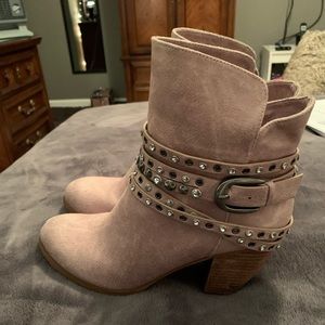 Booties with rhinestones!✨